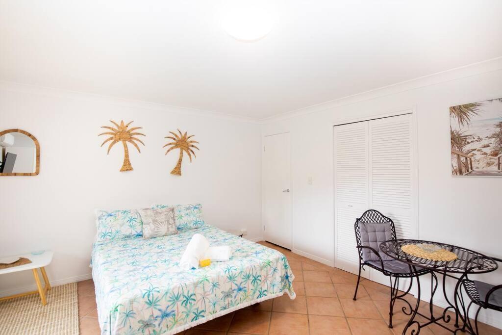 Gorgeous Studio + 100M To Beach + Pool Пойнт-Лукаут Экстерьер фото